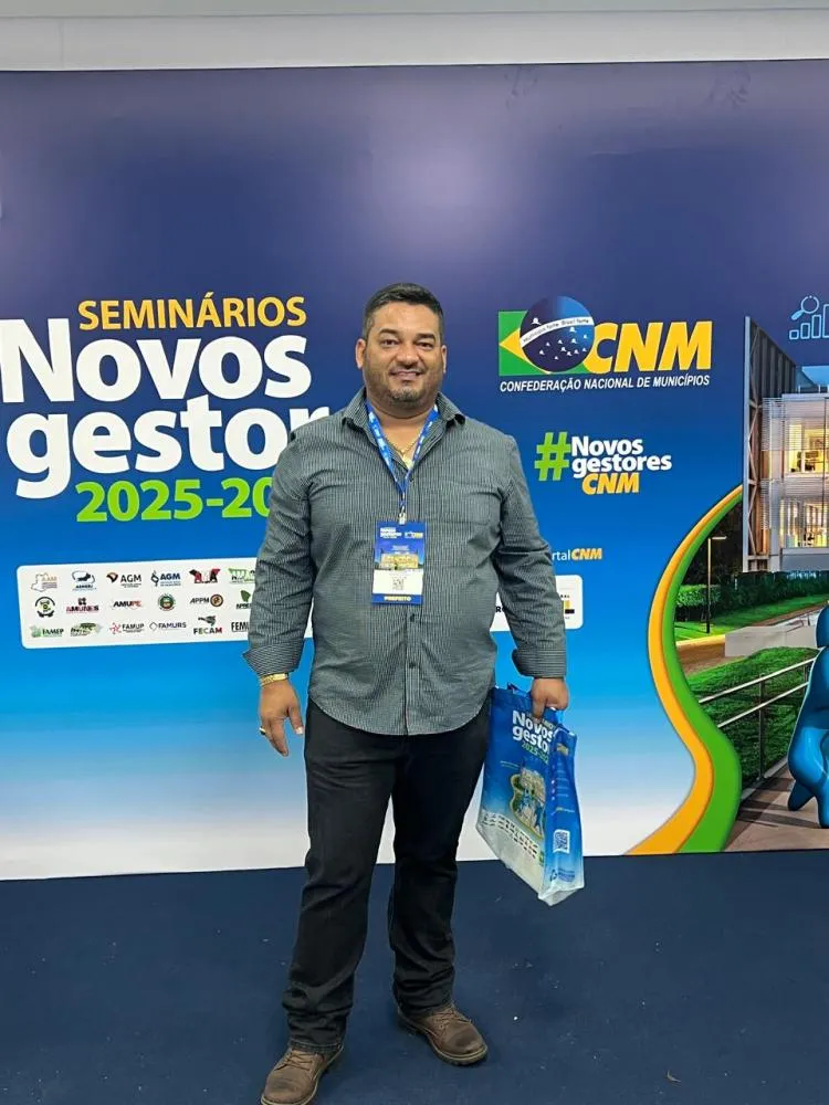 Prefeito Eleito de Itaguatins participa de seminário para novos gestores 2025 a 2028 em Brasília
