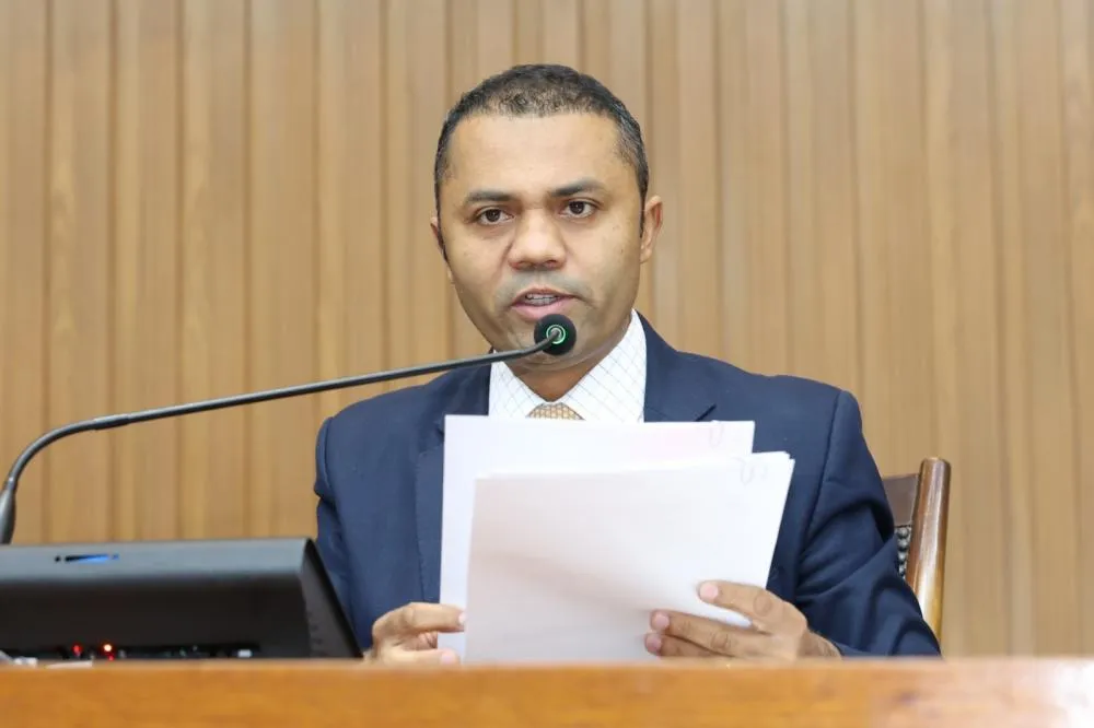 Deputado Moisemar Marinho requer implantação do curso de Ciências Contábeis na Unitins