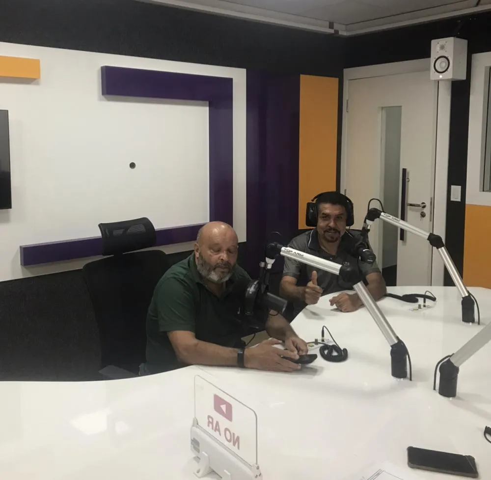 Narrador Esportivo Vidal Moreno recebe convite da Rádio Imperial Fm 95,9 pra comandar equipe esportiva