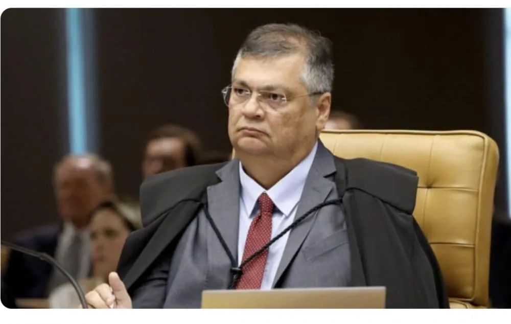 Flávio Dino cobra cumprimento de decisões do STF sobre emendas