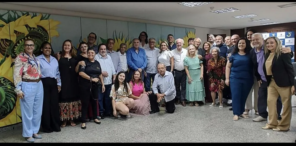 Abrajet Tocantins entrega títulos de reconhecimento para Aleto