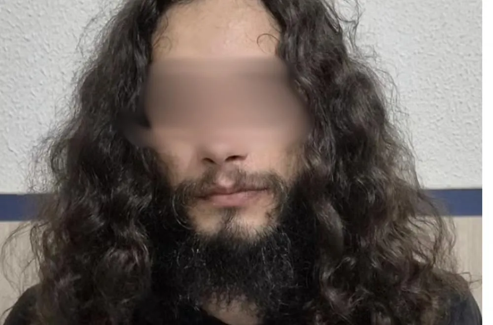 IRMÃO DE PROFESSOR ENTREGA HD COM VÍDEOS COMPROMETEDORES À POLÍCIA