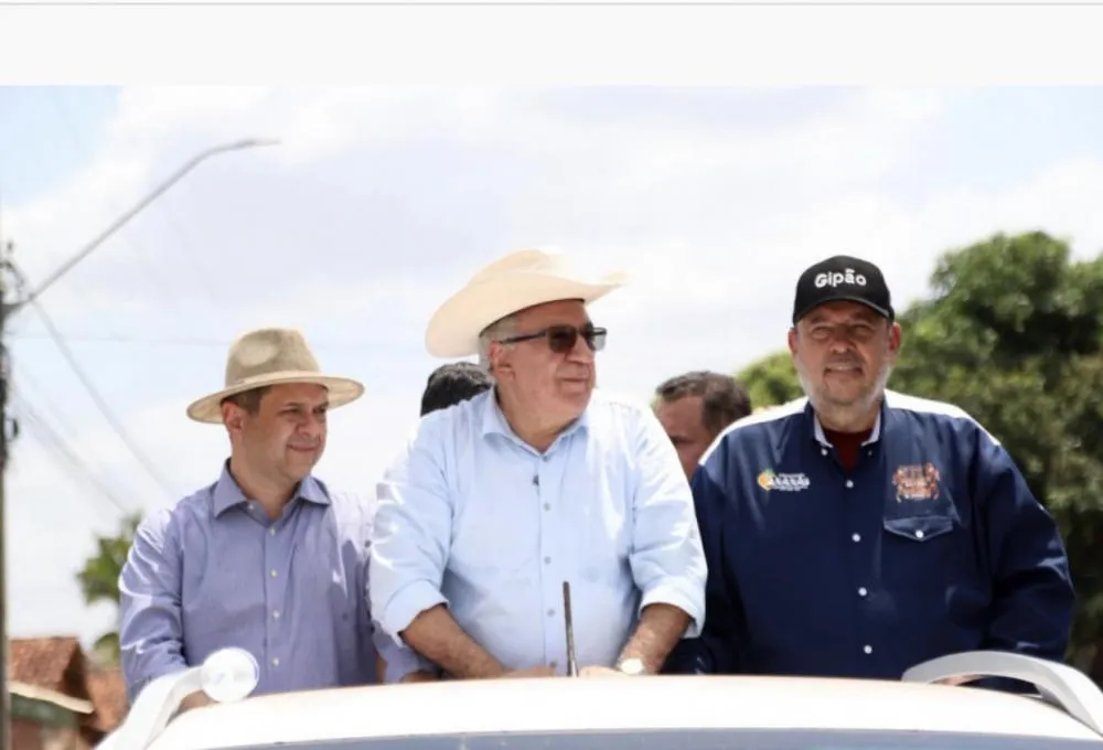 Governador Laurez Moreira participa da tradicional cavalgada de Ananás em comemoração aos 62 anos do município